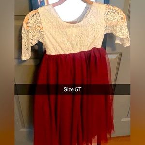 Beautiful little girls dress, size 5t new without tag, white and burgundy.